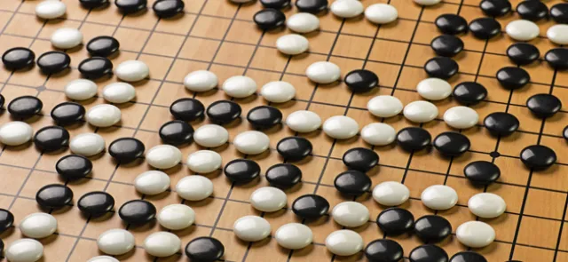 Une petite histoire mathématique du jeu de go