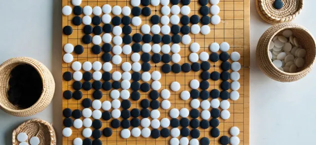 Jeux de société, jeux en société