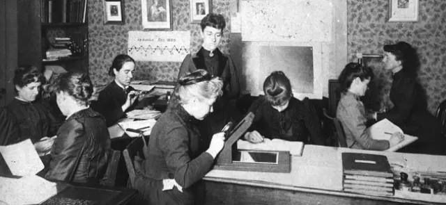 Des savantes aux calculatrices